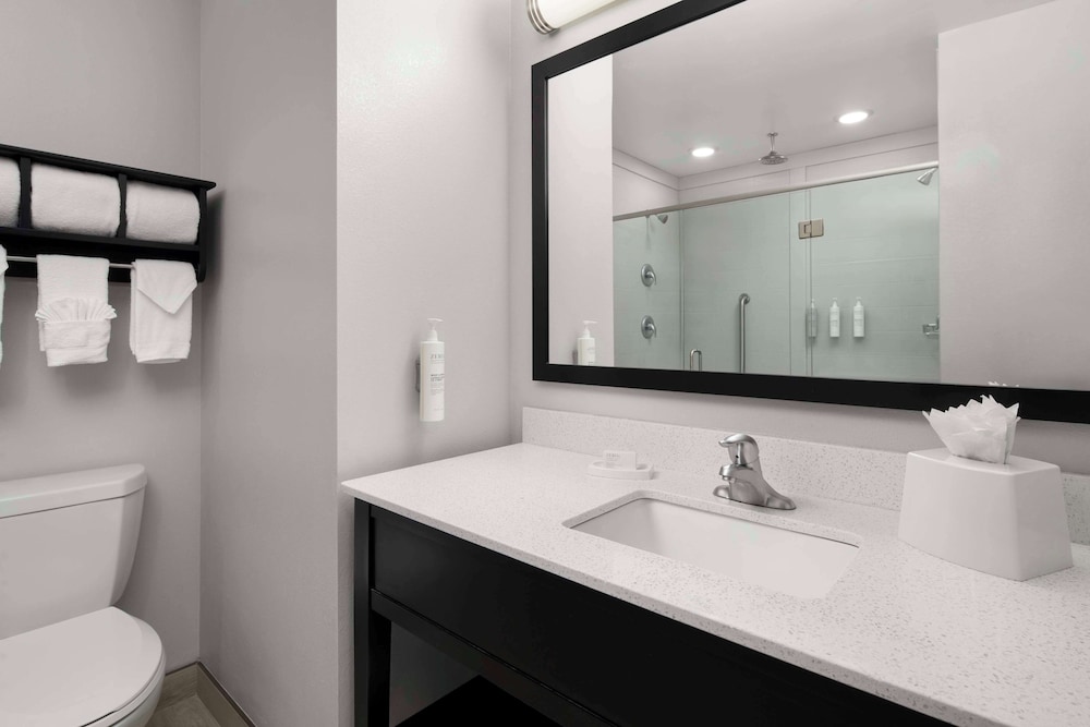 Hampton Inn Stafford Quantico & Conference Center - photo 21