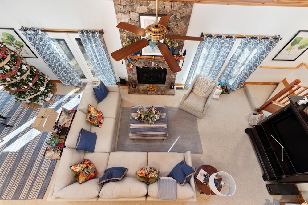 111 Hickory Springs in Wintergreen Resort - photo 15