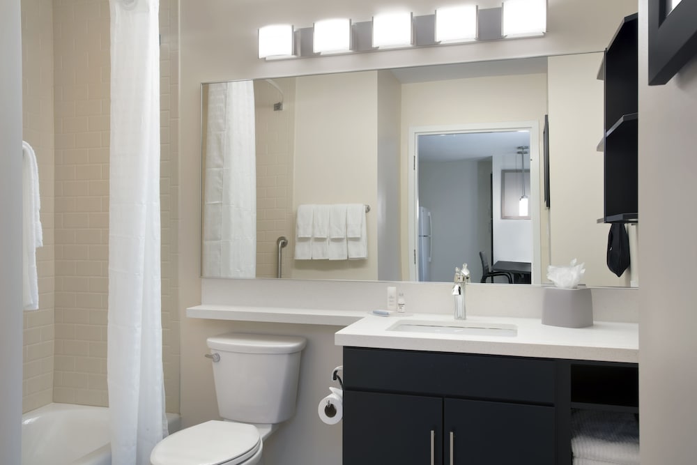 Candlewood Suites Miami Exec Airport Kendall by IHG - photo 16