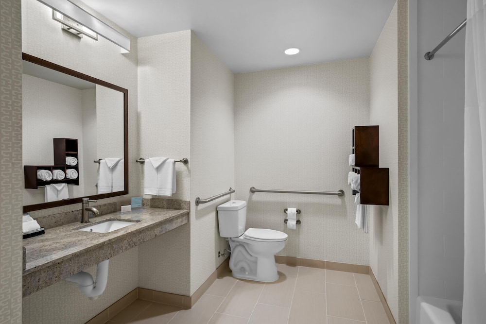 Hampton Inn & Suites Trophy Club Fort Worth North - photo 23