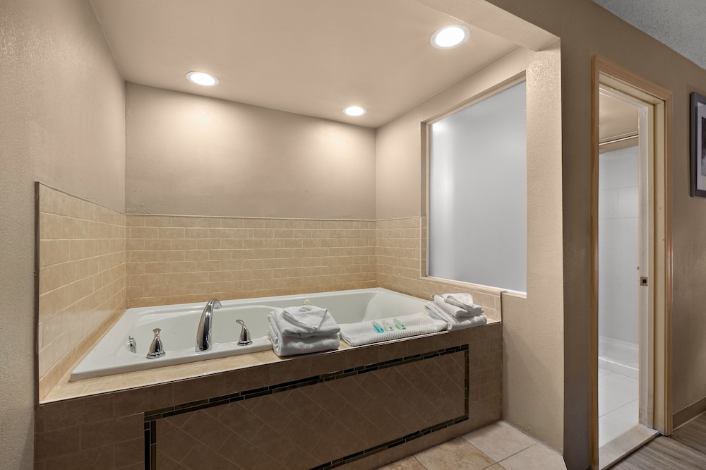 Quality Inn Wayne - photo 25