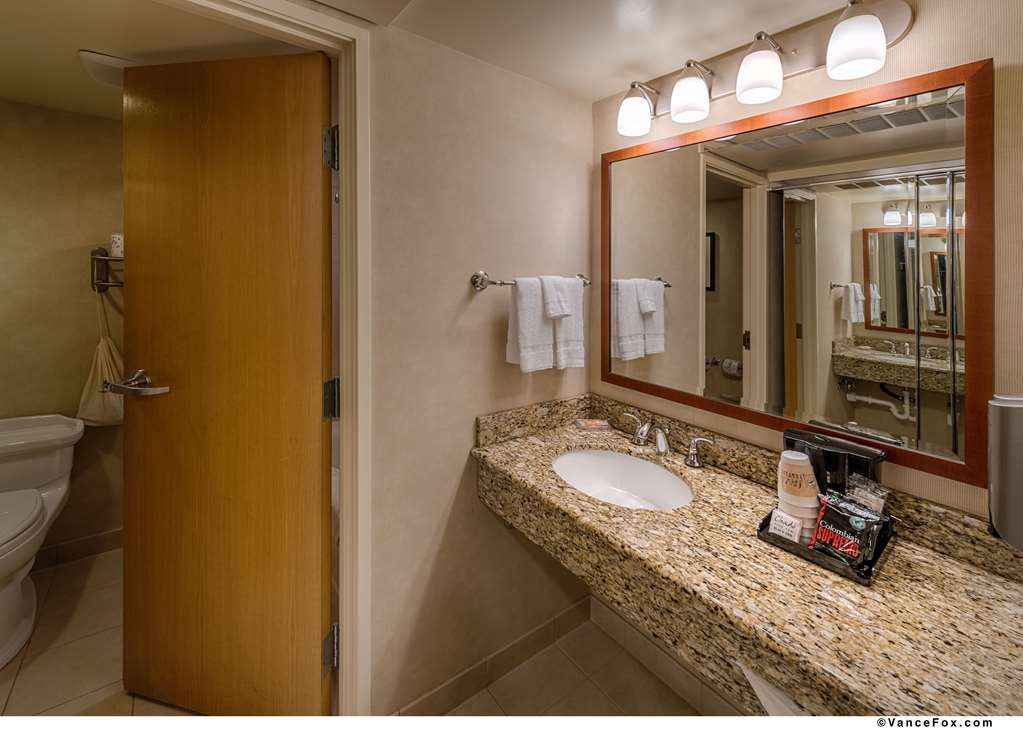 Best Western Plus Silverdale Beach Hotel - photo 16