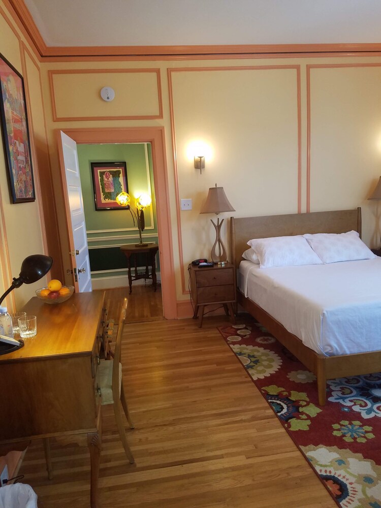 The York Chester Inn - photo 8