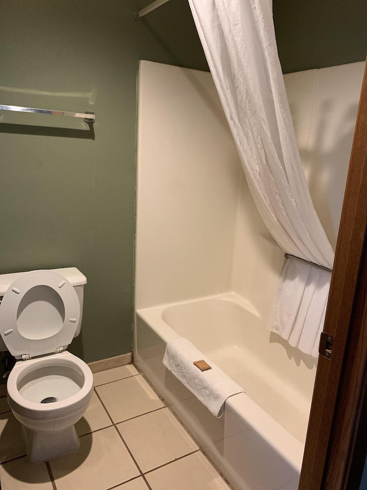Fairbridge Inn Express Chesterton - photo 24