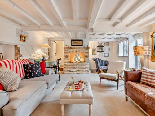3 Bed in Brockenhurst oc nfl82 - last minute hotel in Unknown City