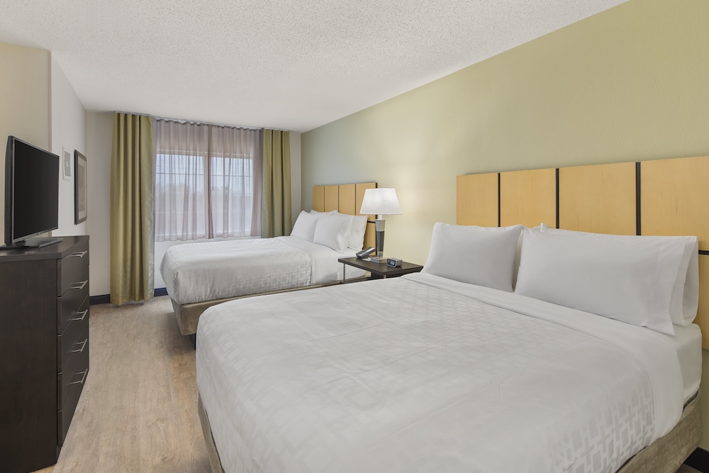 Candlewood Suites Charlotte Arrowood by IHG - photo 15