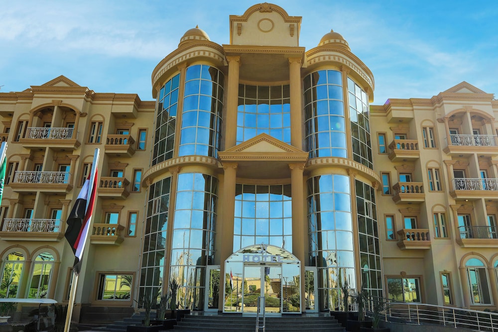Ramage Hotel Resort And Spa — 5-Star Luxury Hotel in Cairo, Egypt