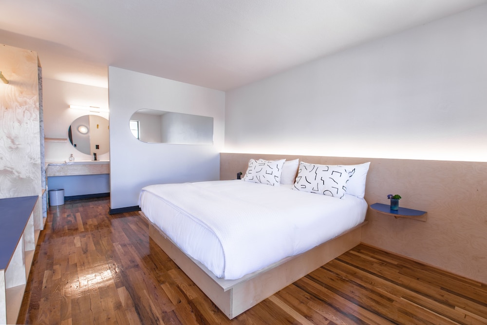 The Iris Motel - last minute hotel in Nashville