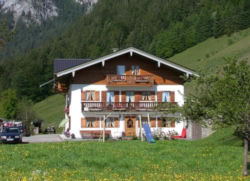 Fluchthäusl Ferienwohnung — 4-Star Luxury Hotel in Ramsau, Germany