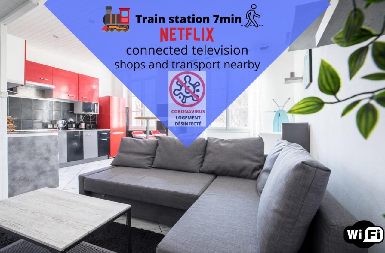 Ideally Placed To Visit Toulon Bright Flat Idealement Place Pour Visiter Toulon Lumineux in Toulon, France