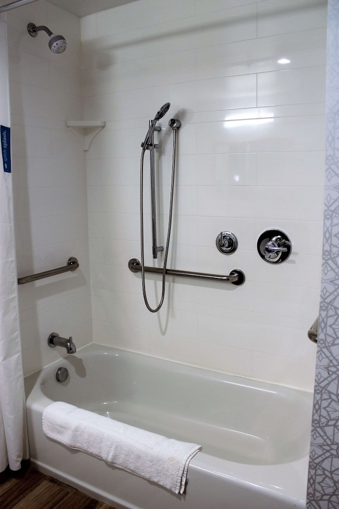 Hampton Inn Lexington NC - photo 38
