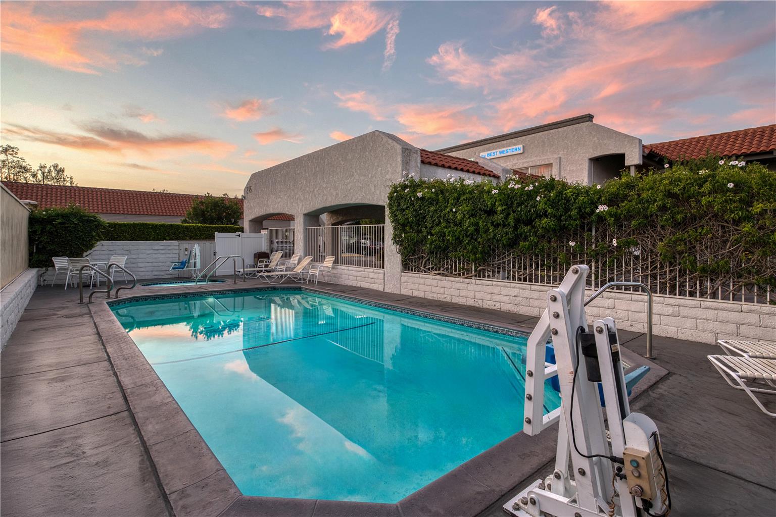 SureStay Hotel by Best Western Camarillo - photo 5