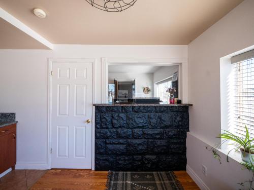Balanced Rock Inn - photo 16