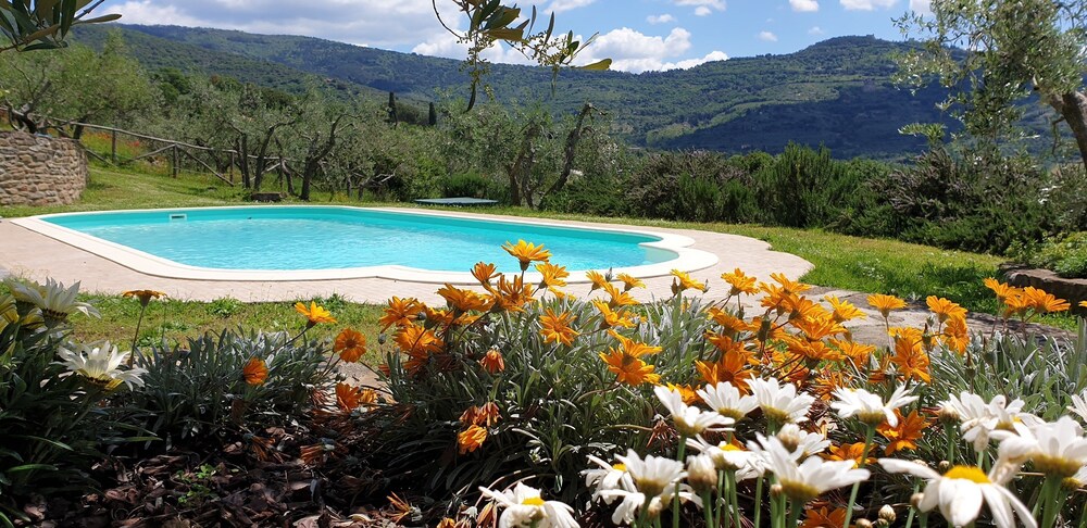 Margherita Holiday Home — 4-Star Luxury Hotel in Cortona, Italy