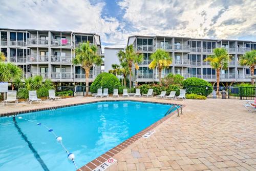 1 Mi to Apache Pier Myrtle Beach Condo with Pool — 4-Star Luxury Hotel in Myrtle Beach, United States