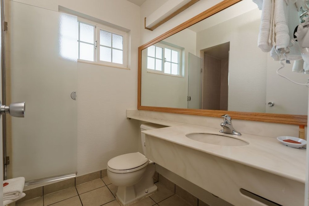 Riverfront Inn Roseburg - photo 41