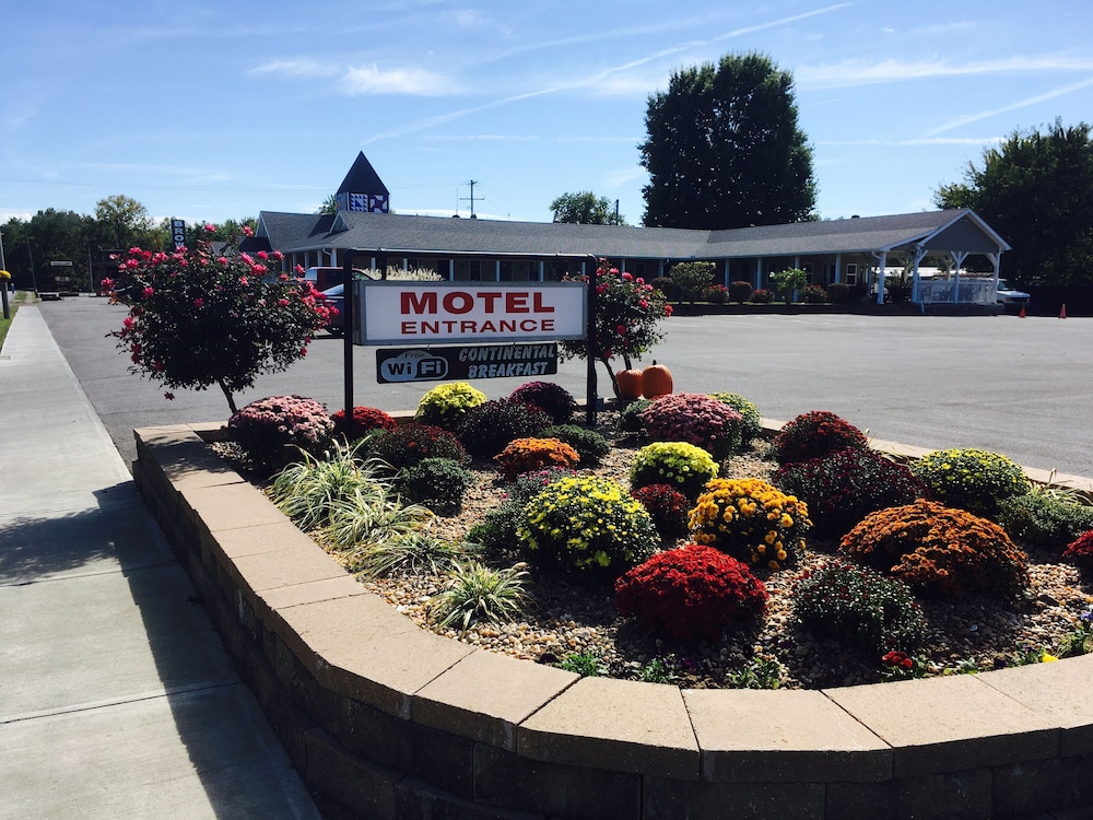 Brown's Motel Aberdeen - photo 30