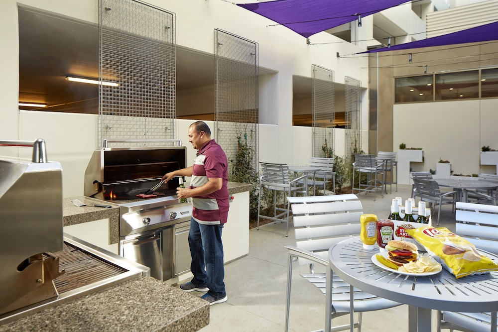 Residence Inn by Marriott at Anaheim Resort Convention Cntr - photo 40