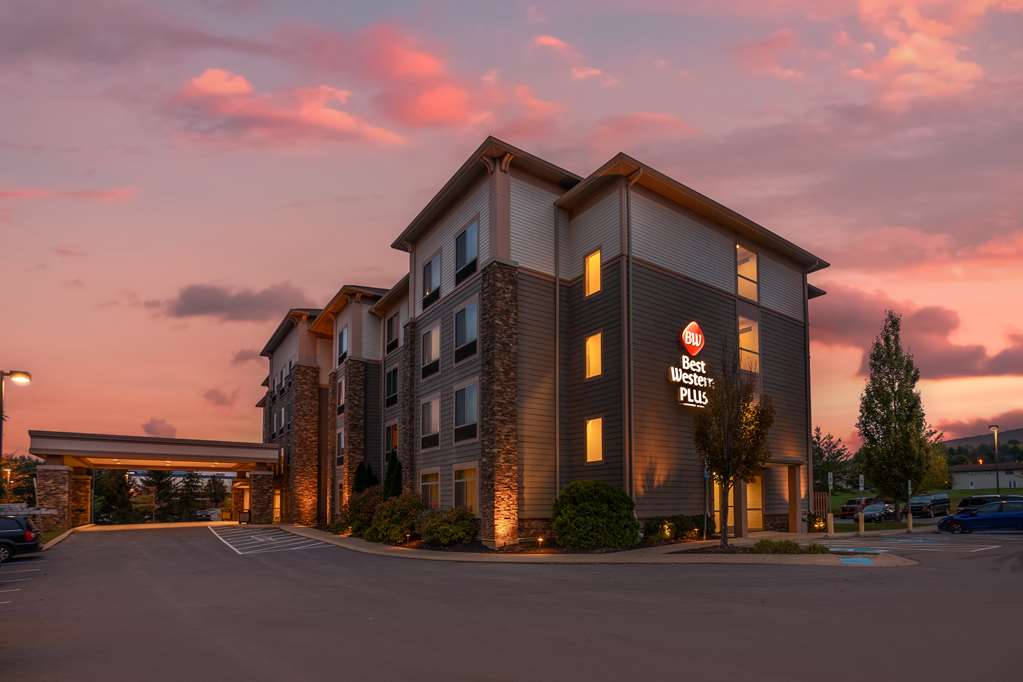 Best Western Plus University Park Inn & Suites - featured photo