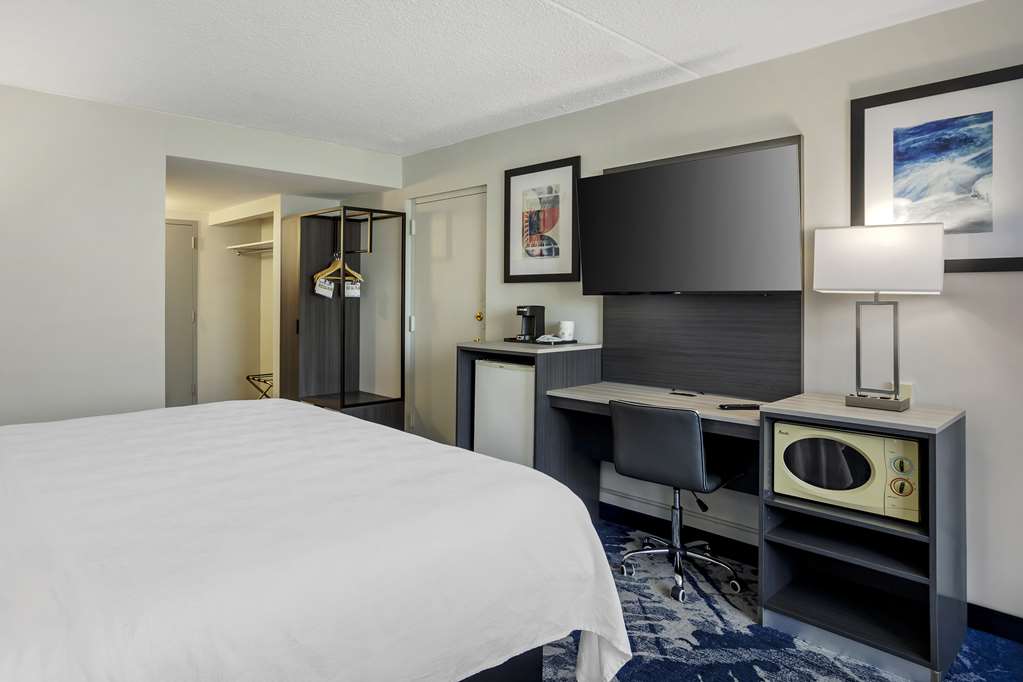 Best Western Rutgers University Hotel - photo 22