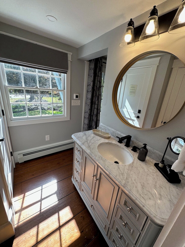 Inn at Perkins Cove - photo 85