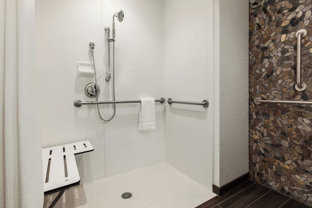 Hilton Garden Inn Charlotte SouthPark - photo 20