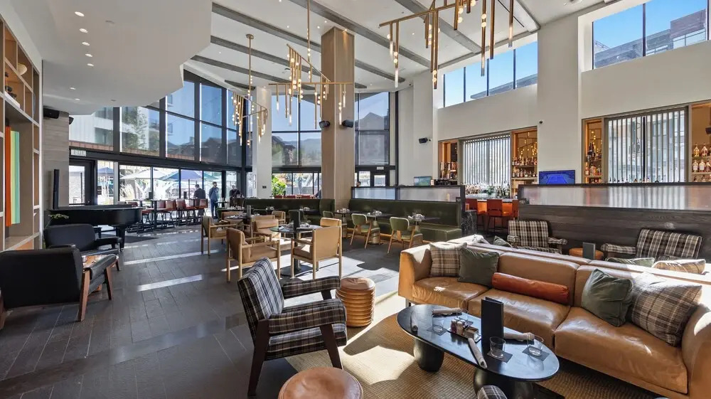 Ski in out exclusive 3BR high end luxury at Park City Mountain restaurants spa bar rooftop pool - photo 6