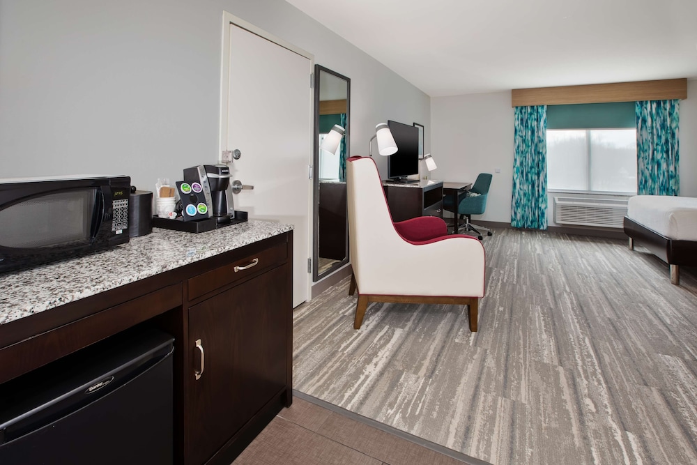 Hilton Garden Inn Benton Harbor St. Joseph - photo 20