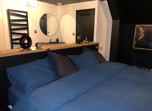 L’Eclipse maison romantique avec Jacuzzi — Cleon — photo 3