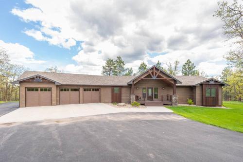 Larkspur Hills — 4-Star Luxury Hotel in Sturgis, United States