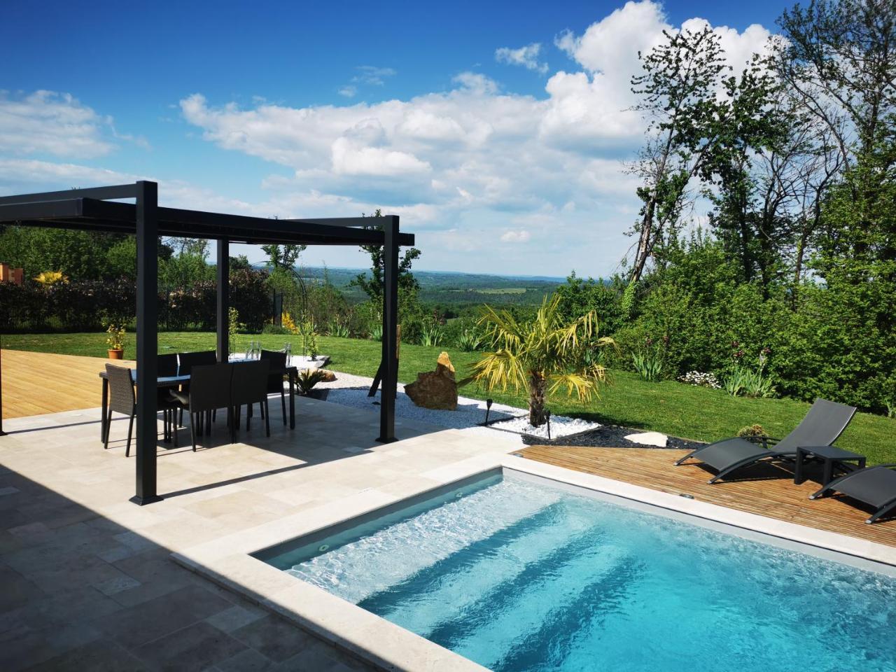 Notre Bastide - carbon neutral hotel in Unknown City