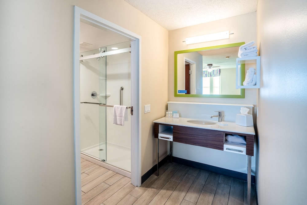 Hampton Inn & Suites West Little Rock - photo 26