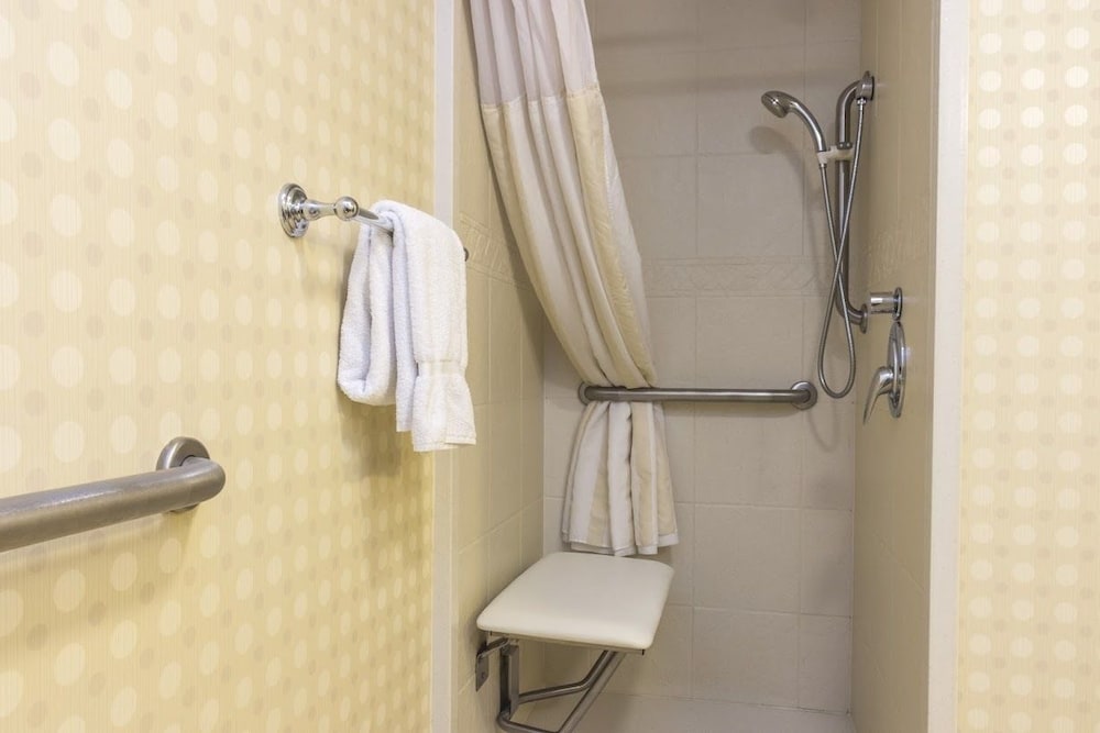 Hilton Garden Inn Bangor - photo 33