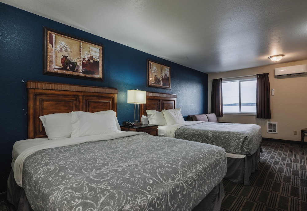 Water Front Inn - photo 43