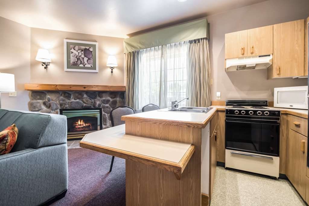 Quality Inn & Suites Bainbridge Island - photo 35
