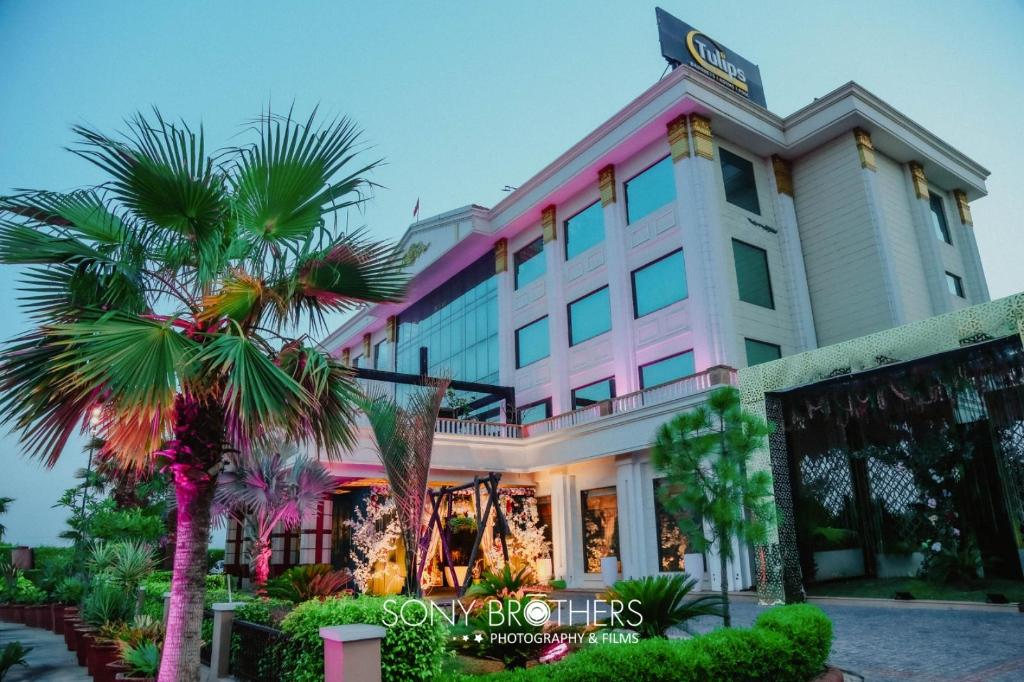 Tulips Resort in Hisar, India