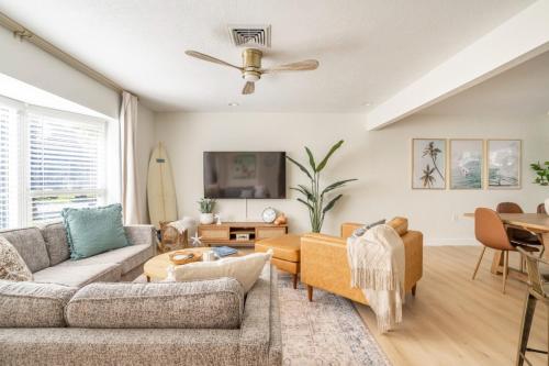 3 min to Beach Heated Pool Large Groups in Seminole, United States