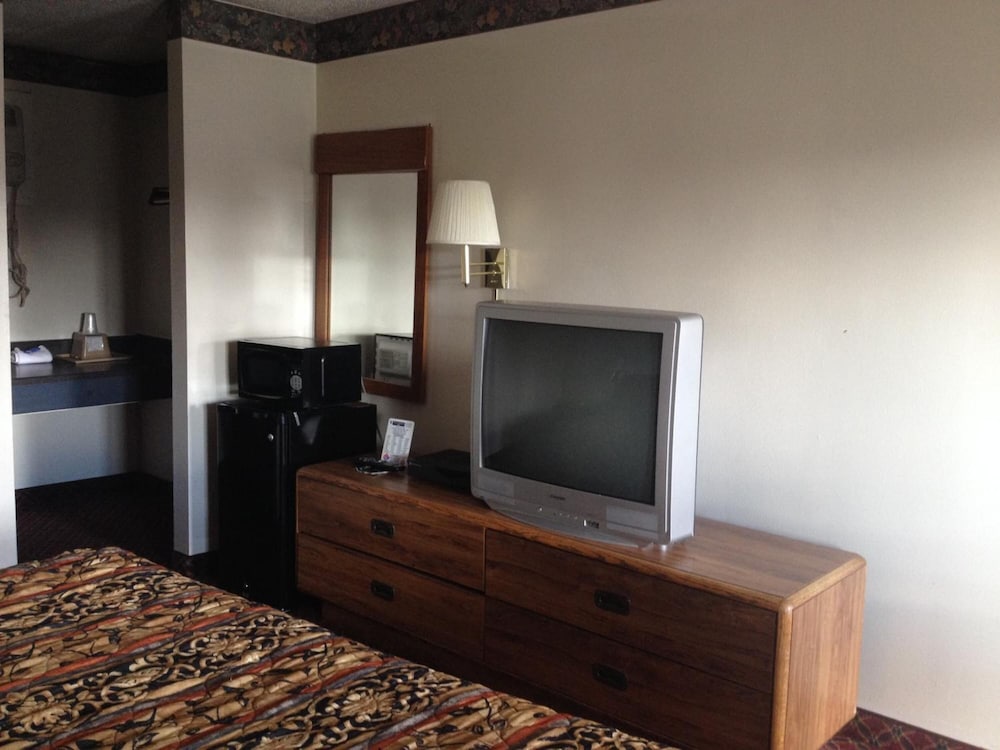 Battlefield Inn Springfield - photo 21