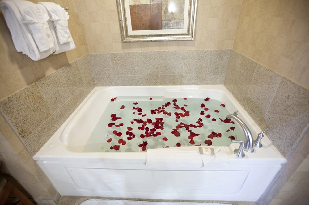 The Platinum Hotel - photo 16