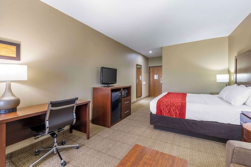 Grain Valley Inn Kansas City - photo 23