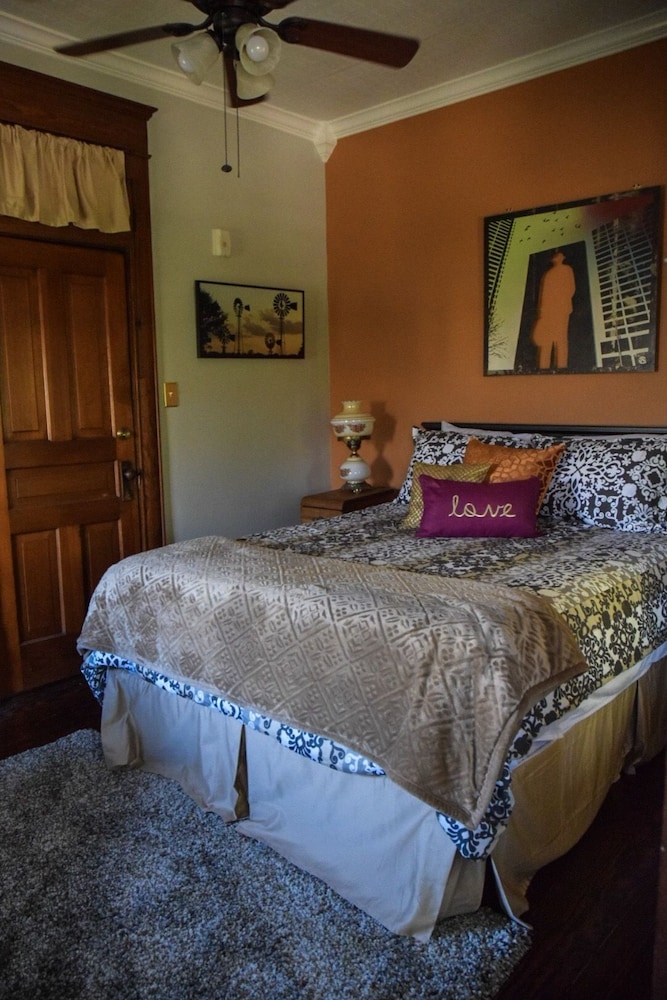 Three Danes Inn - photo 8