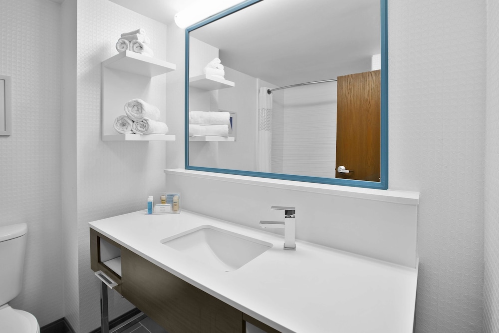 Hampton Inn & Suites Springboro Dayton Area South - photo 27