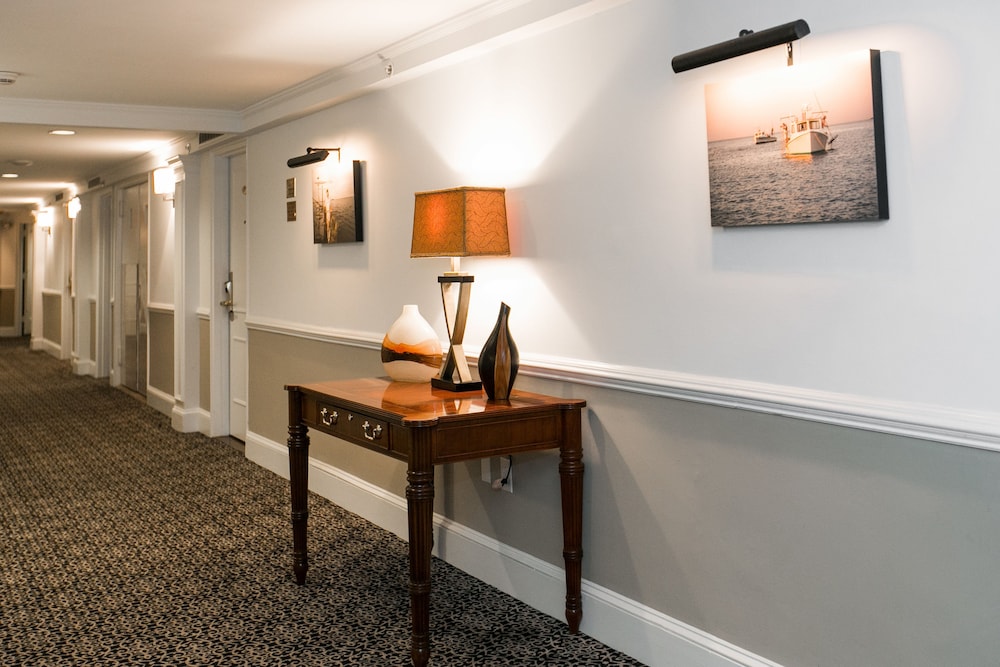 The Tidewater Inn - photo 53