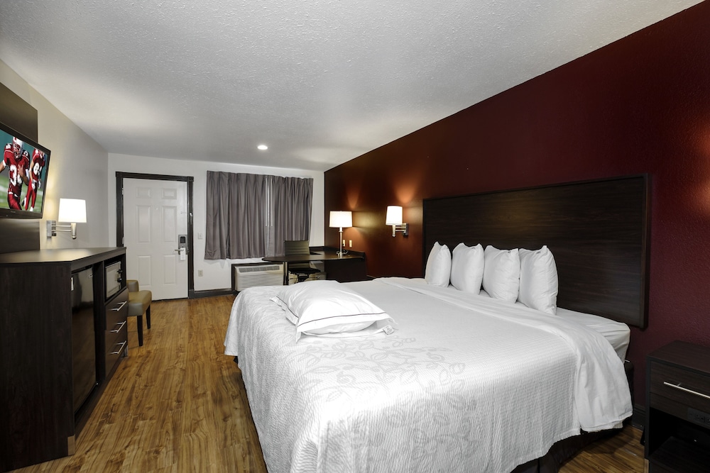 Red Roof Inn Plus Hammond - photo 15