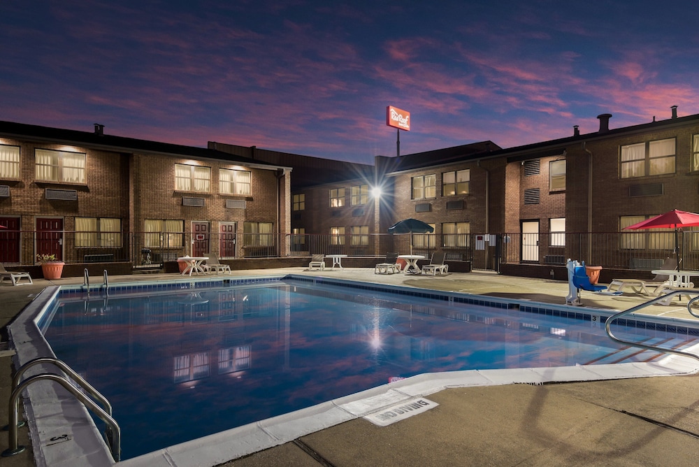 Red Roof Inn Lexington Hamburg - photo 25