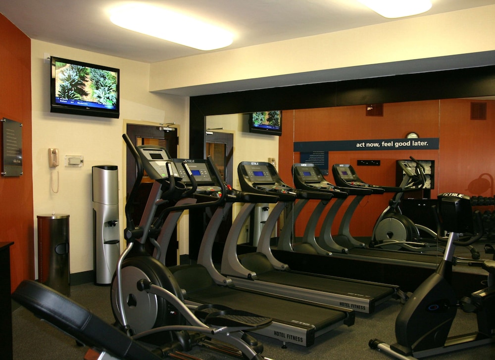 Hampton Inn Dalton - photo 15