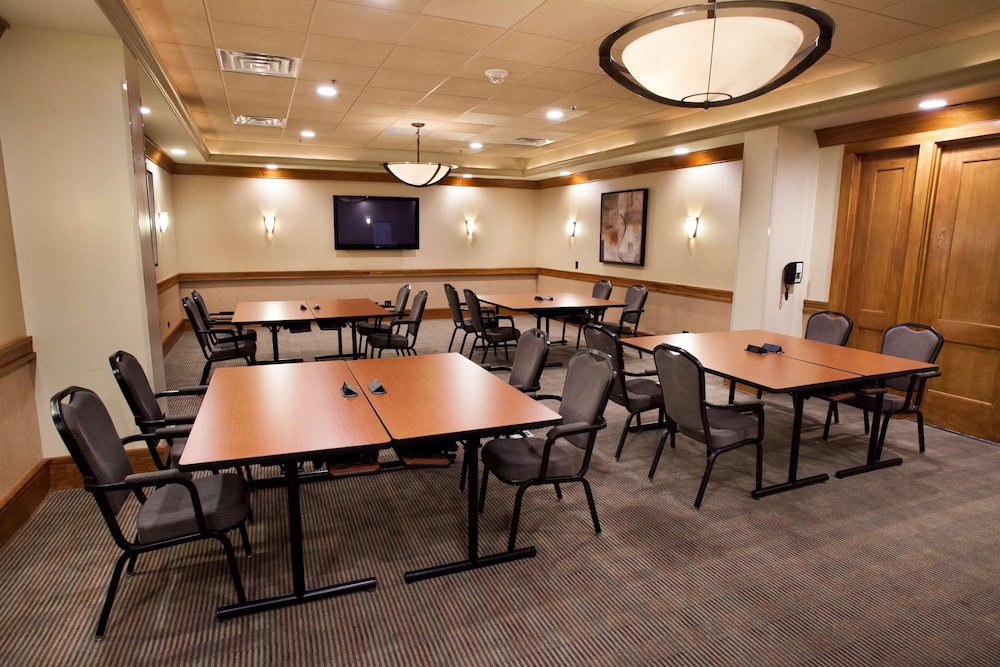 Hilton Chicago Oak Brook Suites - photo 37