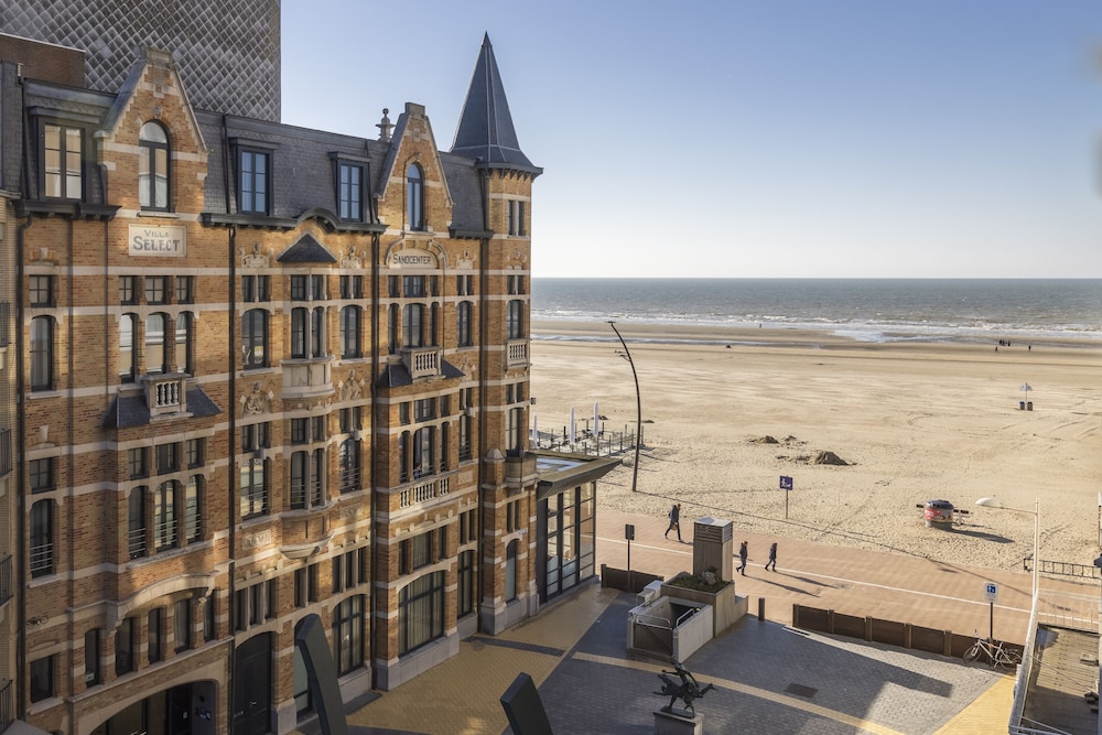Hotel Villa Select in De Panne, Belgium
