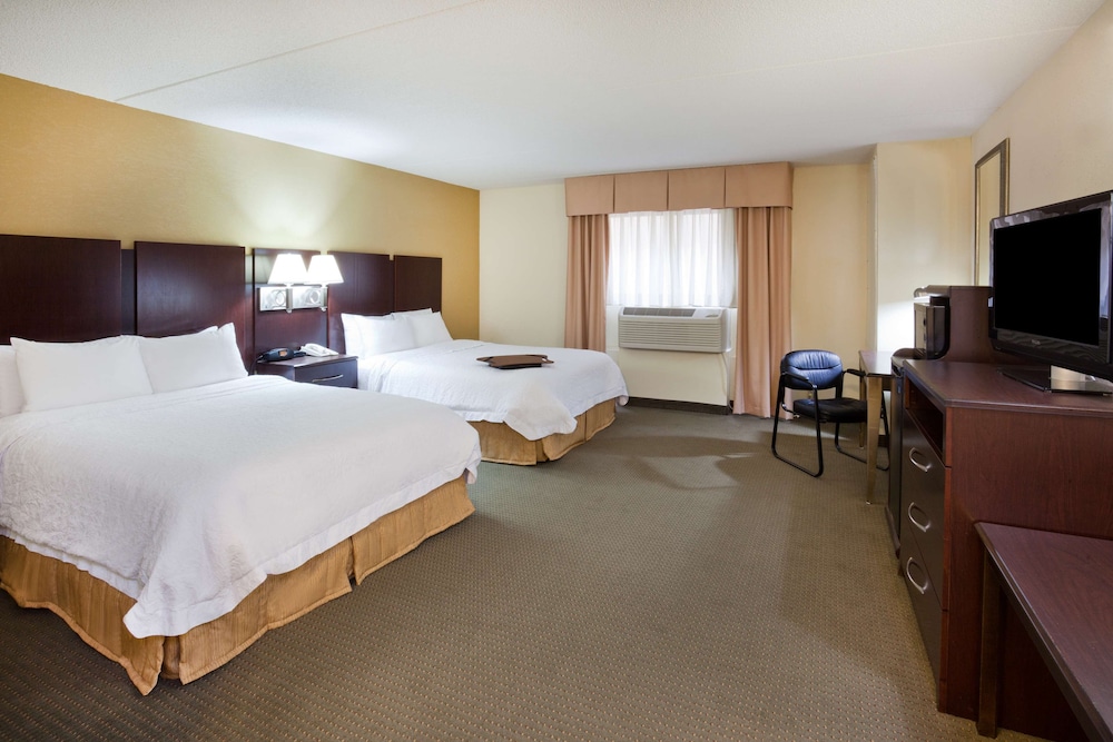 Hampton Inn & Suites Lino Lakes - photo 23
