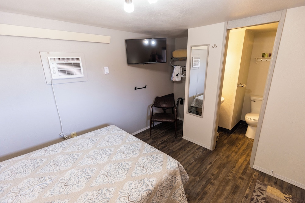 Sunset RV Park and Motel - photo 15